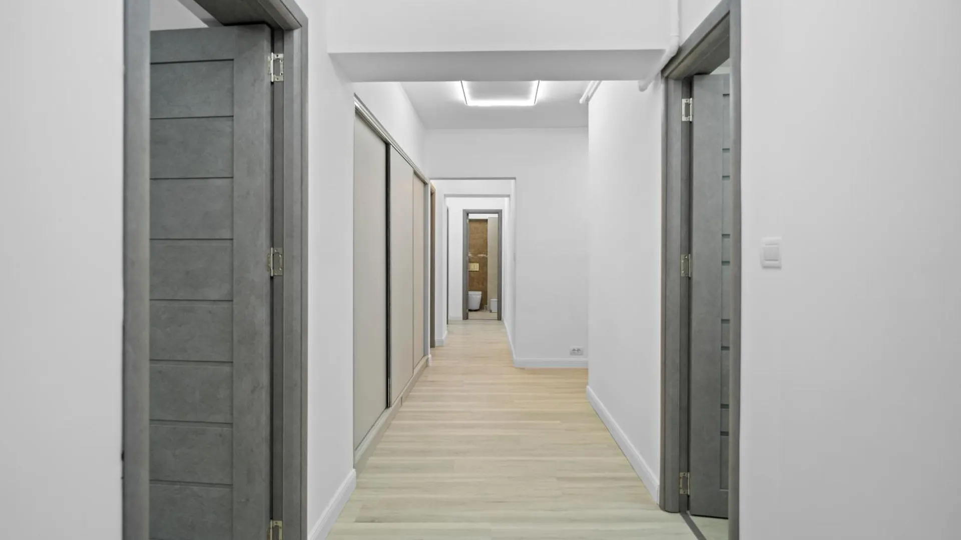 Luxurious Apartment With Balcony - Bibescu Ultra Central Bucharest 0*,